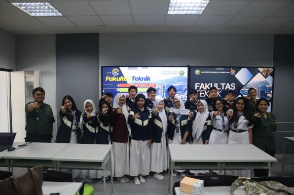 Fakultas Teknik UNJANI Sosialisasikan Program Studi dan Fasilitas Pendidikan kepada Siswa SMA Angkasa Lanud Husein Sastranegara Bandung